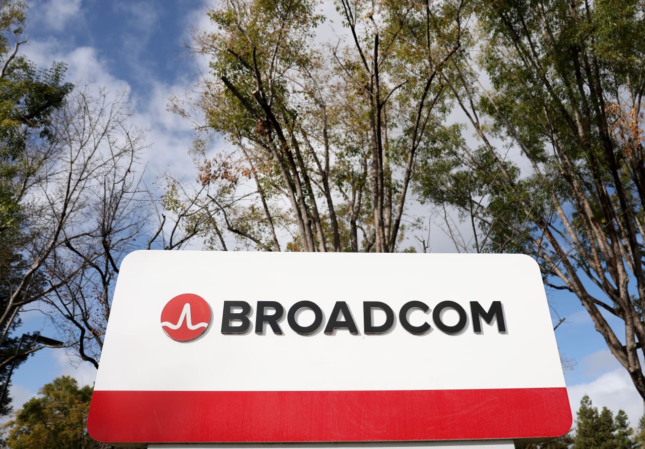 How Broadcom’s stock can surge and overcome ‘the biggest dislocation in the market’ — Sydney Business news