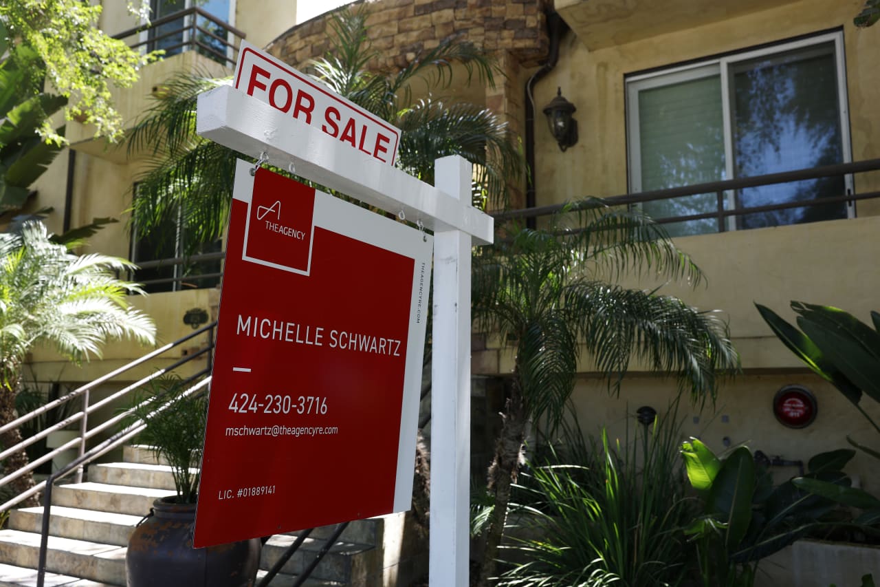 Pending home sales sink to 25-year low as buyers flee high mortgage rates — MarketWatch, Sydney Real Estate news