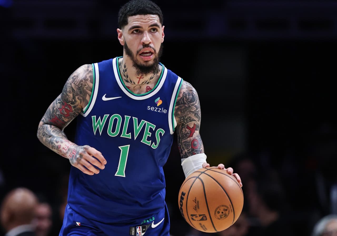 NBA star LaMelo Ball is selling his $2.6 million luxury condo in Charlotte after leaving the Hornets — Sydney Real Estate news