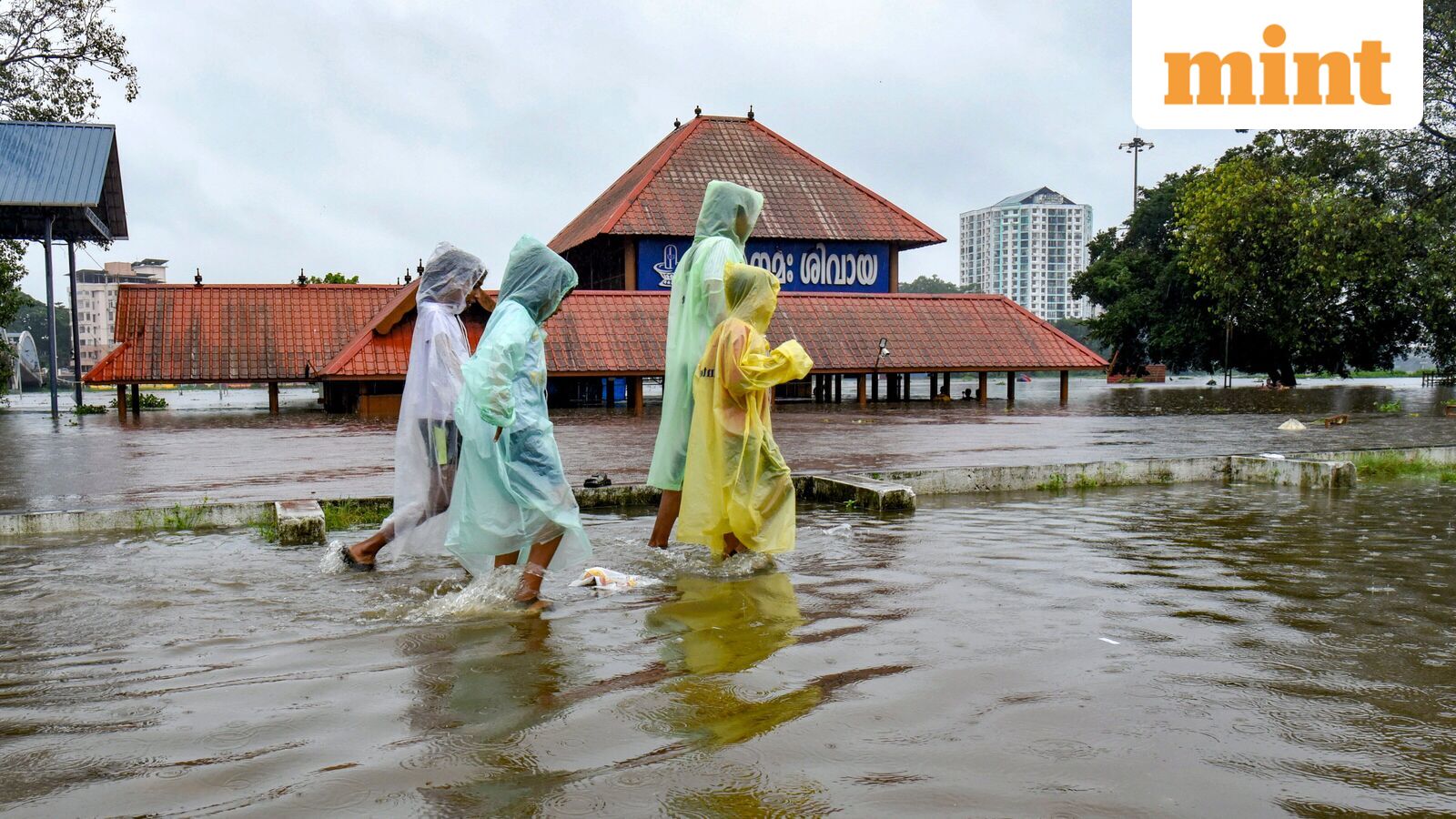 IMD alert for today: Cyclone brewing in Bay of Bengal; heavy rain forecasted for Tamil Nadu, Karnataka — Mint India, Sydney Technology news